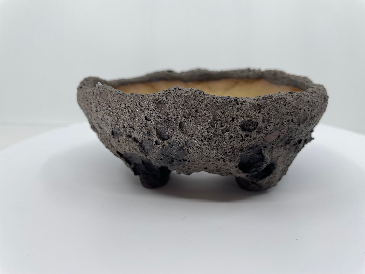 Black "Magma" Accent Pinch Pot 4.4"