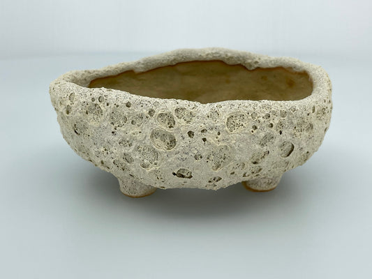 4.2" Wide Oval Moon Accent Pot